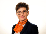 Nadin Schrödter, Finanzberaterin der VR Bank Mecklenburg eG Nadin Schrödter, Finanzberaterin der VR Bank Mecklenburg eG